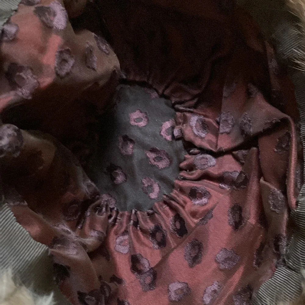 Vintage fur coat and hat - Picture 11 of 16